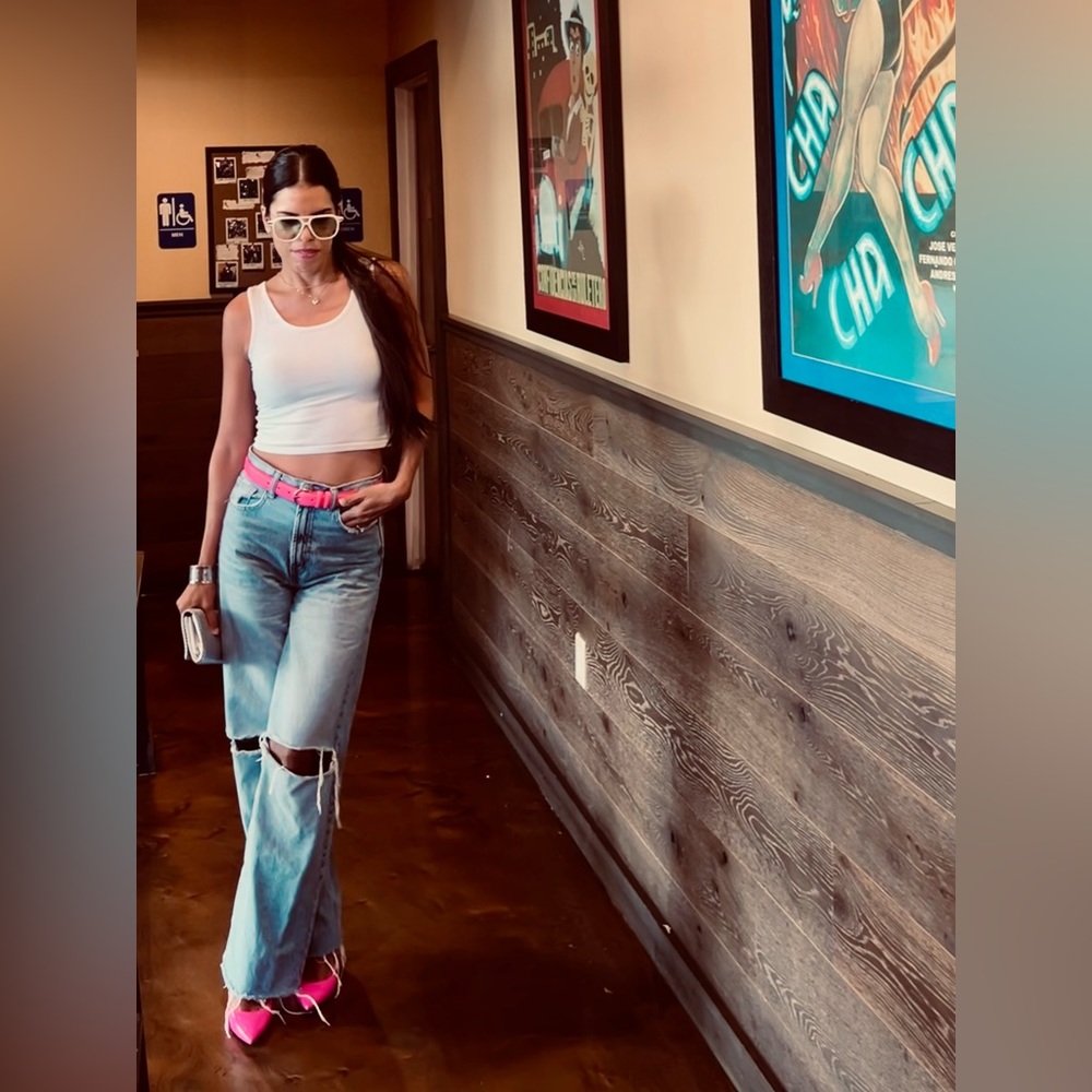 Meet your Posher, Nidia